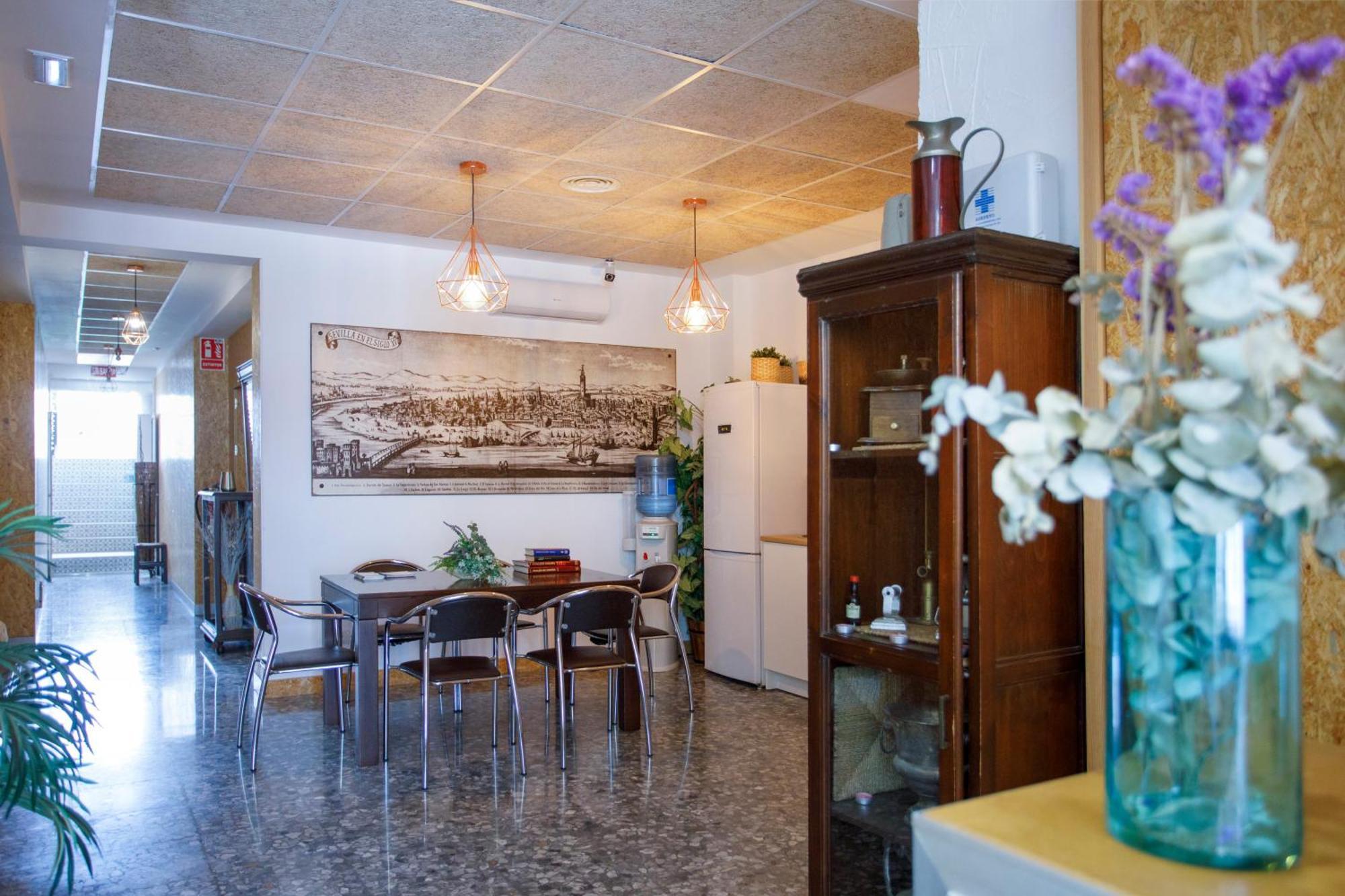 Italica Hostel Santiponce Exteriér fotografie