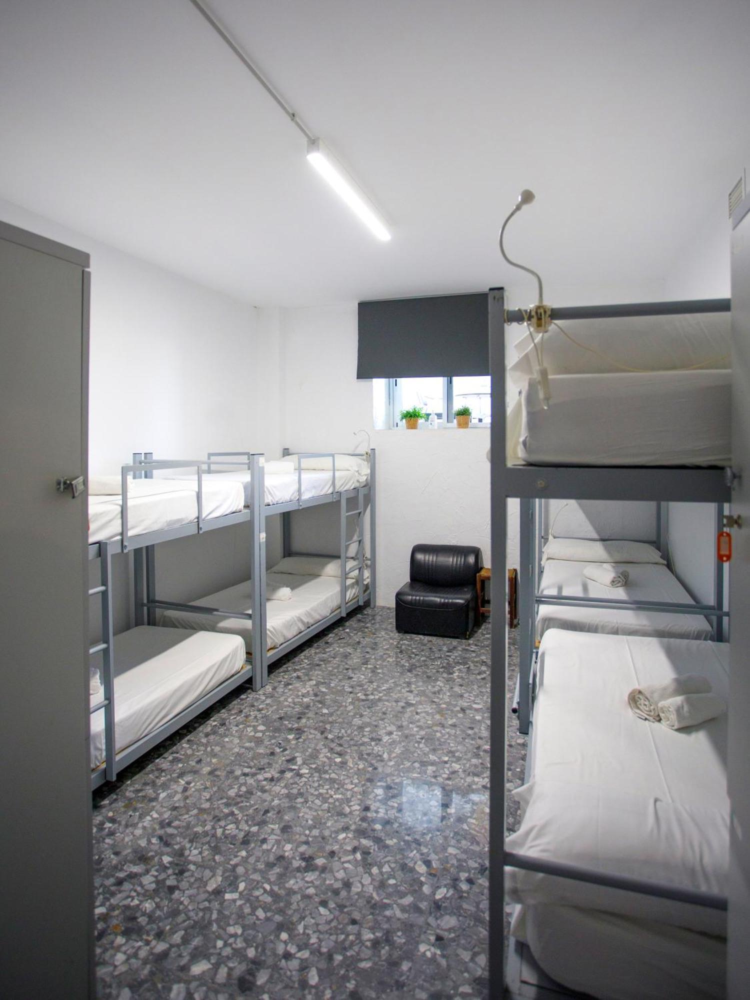 Italica Hostel Santiponce Exteriér fotografie