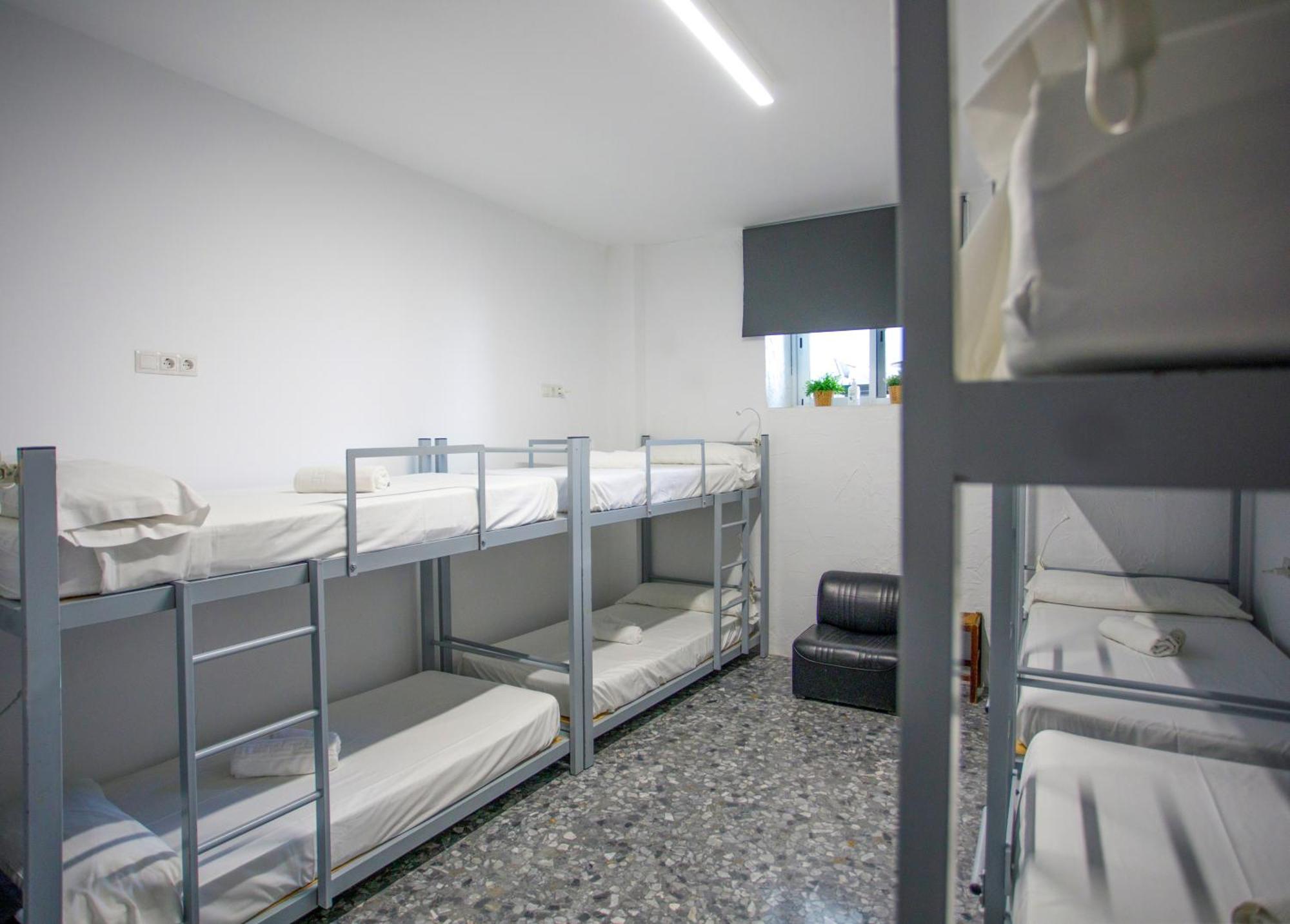 Italica Hostel Santiponce Exteriér fotografie