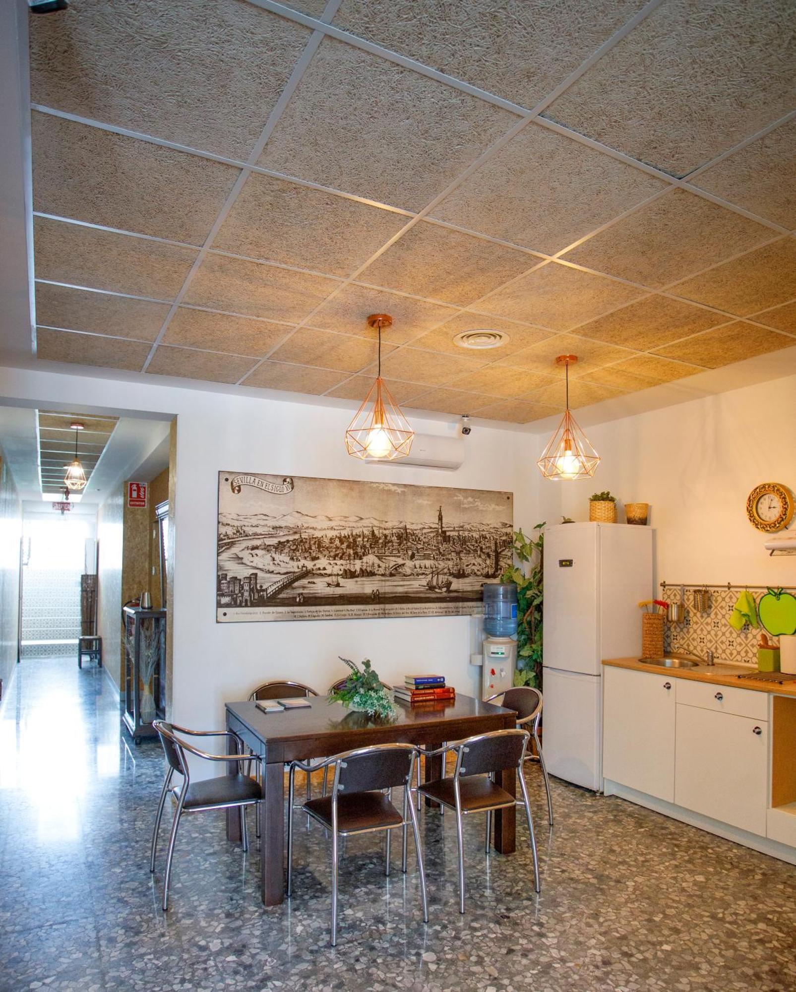 Italica Hostel Santiponce Exteriér fotografie